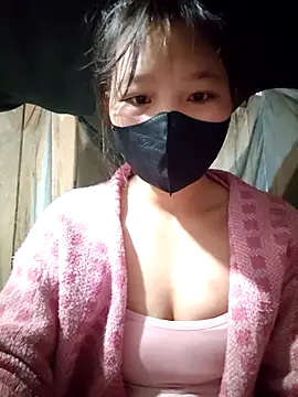 linh-miu99 online show from 5, 1, 2026