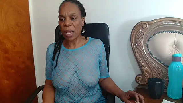 Hotcougar online show from 4, 5, 2026