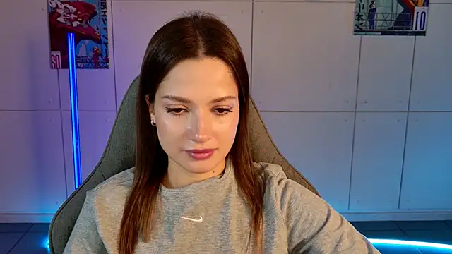 Snapshot of KiraVair chatting on 23, 10, 2025 KiraVair online show from 23, 10, 2025