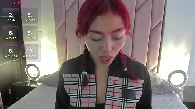 melanie roux   online show from 30, 10, 2025