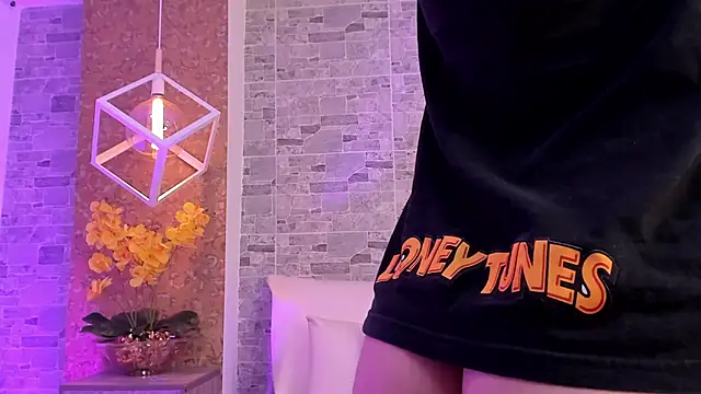 Catalina-Thompson online show from 9, 11, 2025