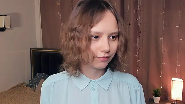 Snapshot of DenaDubberly chatting on 7, 11, 2025 DenaDubberly online show from 7, 11, 2025