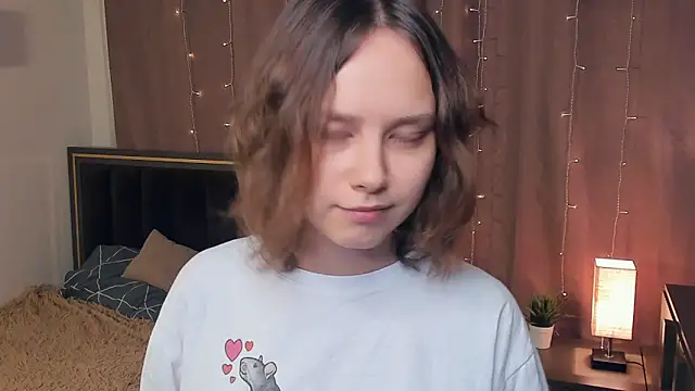 Snapshot of DenaDubberly chatting on 8, 11, 2025 DenaDubberly online show from 8, 11, 2025