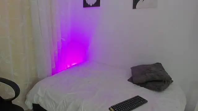 Snapshot of DOMINANT_CELEST chatting on 21, 10, 2025 DOMINANT CELEST online show from 21, 10, 2025