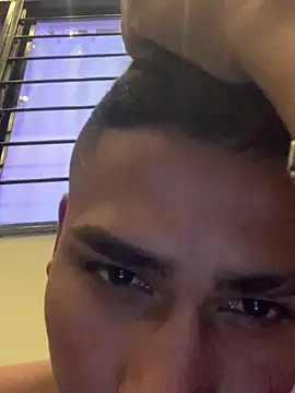 Emiliano Reyes online show from 5, 5, 2026