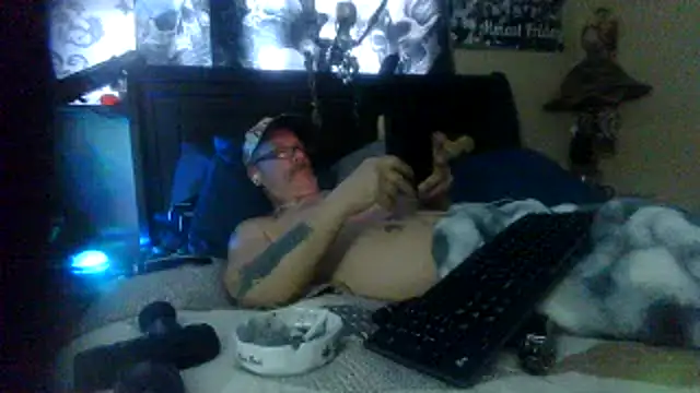 Snapshot of bigdaddyrooster chatting on 3, 3, 2026 bigdaddyrooster online show from 3, 3, 2026