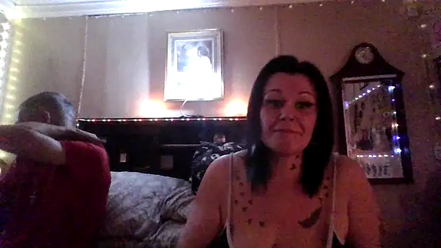ravenlove1986 online show from 15, 11, 2025