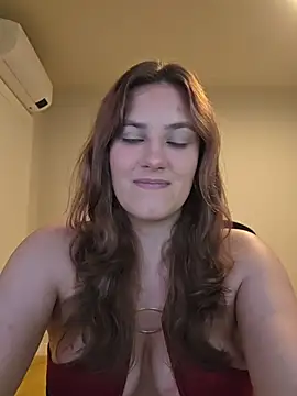 Snapshot of MiaRides19 chatting on 13, 7, 2026 MiaRides19 online show from 13, 7, 2026