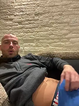 Rotteei1 online show from 11, 2, 2026