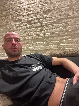 Rotteei1 online show from 3, 3, 2026