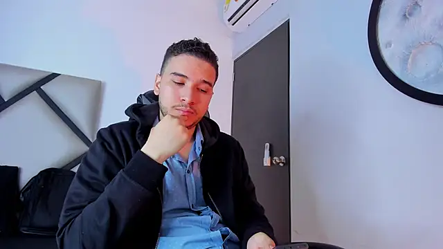 Snapshot of mike_257 chatting on 29, 10, 2025 mike 257 online show from 29, 10, 2025