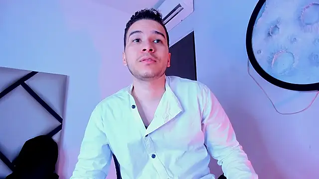 Snapshot of mike_257 chatting on 5, 11, 2025 mike 257 online show from 5, 11, 2025