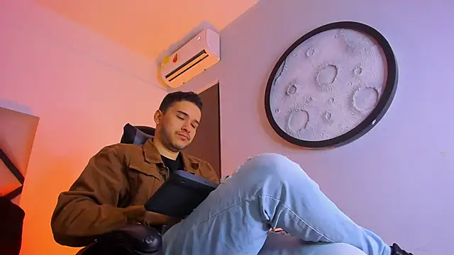 Snapshot of mike_257 chatting on 12, 1, 2026 mike 257 online show from 12, 1, 2026