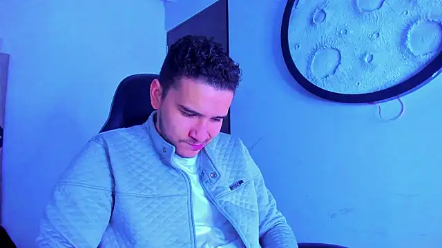 Snapshot of mike_257 chatting on 8, 2, 2026 mike 257 online show from 8, 2, 2026