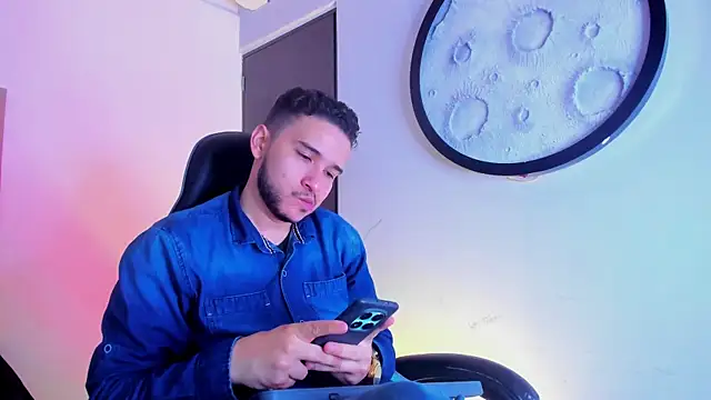 Snapshot of mike_257 chatting on 25, 2, 2026 mike 257 online show from 25, 2, 2026