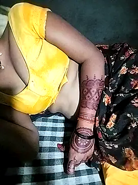 Hot cauple indian online show from 26, 4, 2026