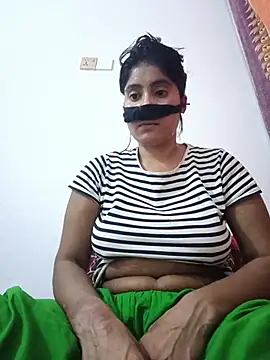 Snapshot of Hot_Angle chatting on 19, 6, 2026 Hot Angle online show from 19, 6, 2026