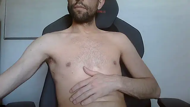 Snapshot of topg84 chatting on 31, 5, 2026 topg84 online show from 31, 5, 2026