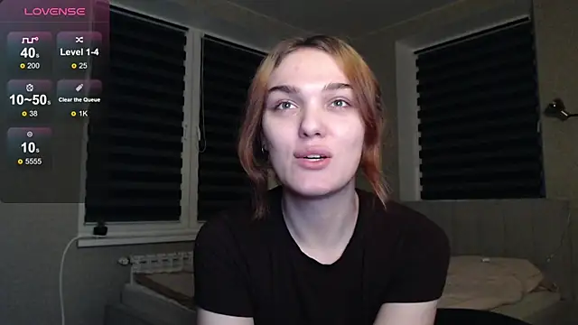 EmiliaRhodes online show from 20, 10, 2025