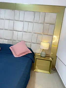 Snapshot of IsabellaDarrell_ts chatting on 5, 2, 2026 IsabellaDarrell ts online show from 5, 2, 2026