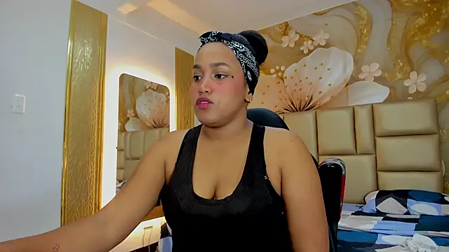 NahomiWalker  online show from 9, 3, 2026