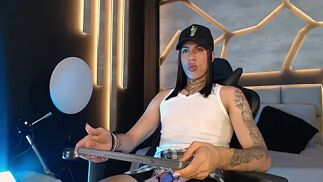 ArohomLester online show from 14, 12, 2025