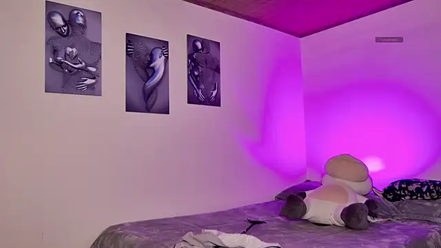 Snapshot of miku_st chatting on 28, 11, 2025 miku st online show from 28, 11, 2025