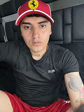 Snapshot of Williamlo chatting on 29, 10, 2025 Williamlo online show from 29, 10, 2025