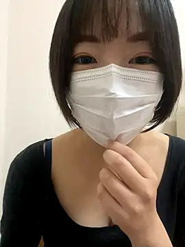 Snapshot of Yurika_oO chatting on 4, 11, 2025 Yurika oO online show from 4, 11, 2025