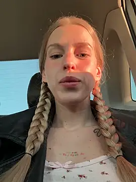 kira mia online show from 2, 5, 2026