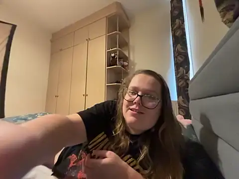 Scarletcum22 online show from 29, 11, 2025