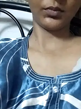 Snapshot of Aaliya_BigBoobs_1 chatting on 27, 6, 2026 Aaliya BigBoobs 1 online show from 27, 6, 2026