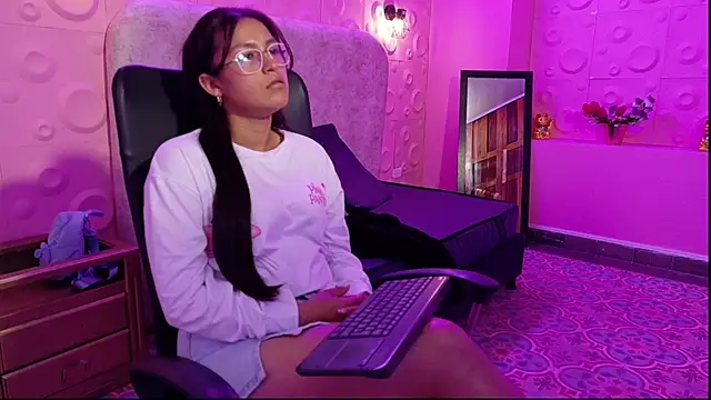 dalya03 online show from 19, 10, 2025