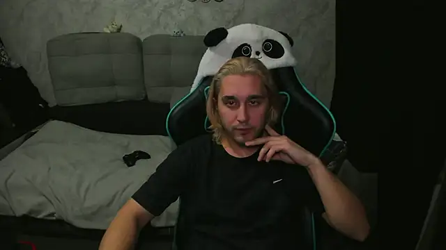 Pohyi  online show from 15, 3, 2026