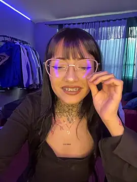 val azuna1 online show from 5, 11, 2025