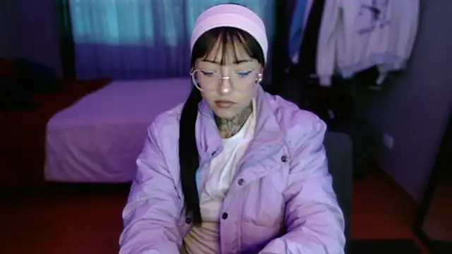 val azuna1 online show from 7, 11, 2025