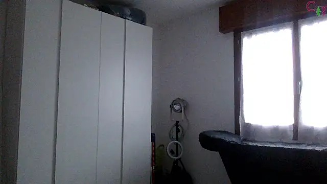 Snapshot of Cassy-Bloom chatting on 31, 10, 2025 Cassy-Bloom online show from 31, 10, 2025