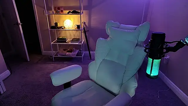 AngieFae  online show from 13, 2, 2026