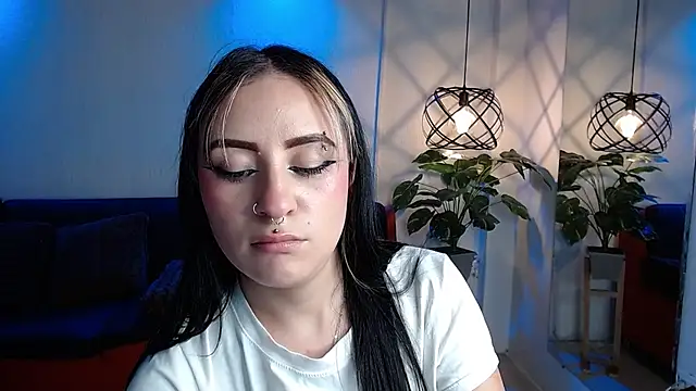 Christine julianne online show from 23, 10, 2025