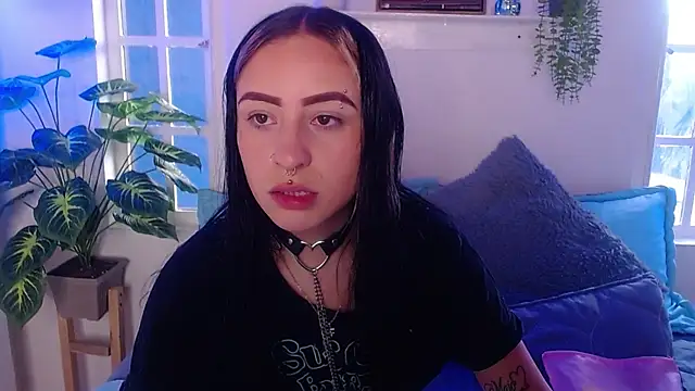 Christine julianne online show from 25, 10, 2025