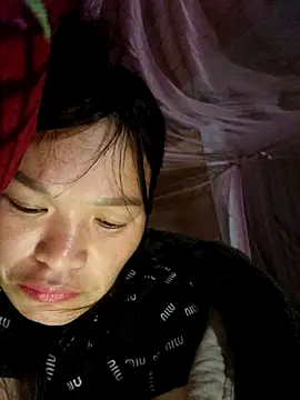 Snapshot of chipu06 chatting on 14, 12, 2025 chipu06 online show from 14, 12, 2025