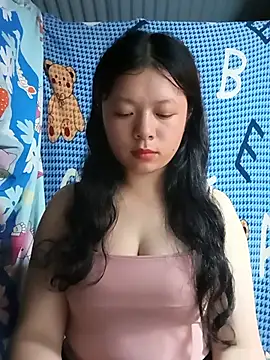 lisa-bae00 online show from 15, 7, 2026