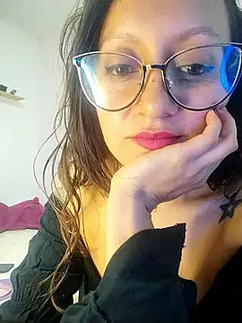 Snapshot of Pinkvixen69 chatting on 13, 1, 2026 Pinkvixen69 online show from 13, 1, 2026