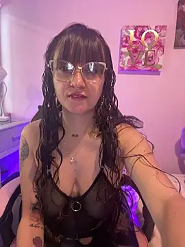 Snapshot of Pinkvixen69 chatting on 27, 5, 2026 Pinkvixen69 online show from 27, 5, 2026