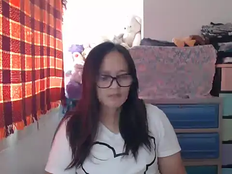 Kinkybela2025 online show from 5, 2, 2026