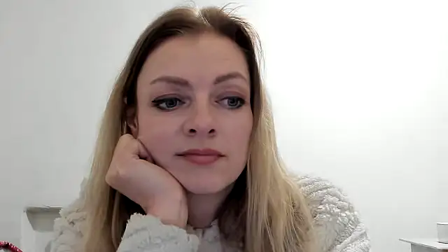 Snapshot of Salionne chatting on 13, 3, 2026 Salionne online show from 13, 3, 2026