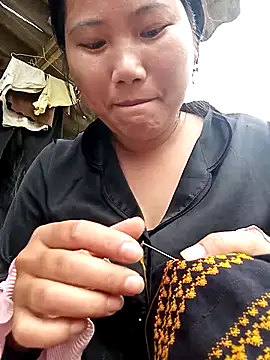 Snapshot of emlylin chatting on 22, 10, 2025 emlylin online show from 22, 10, 2025