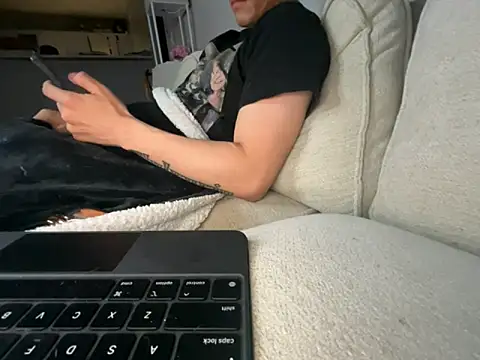 Orlando702xh online show from 22, 10, 2025