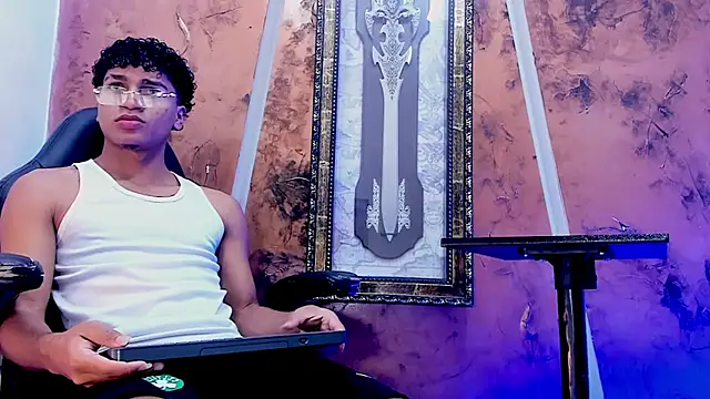 Iaan Dalton  online show from 2, 11, 2025