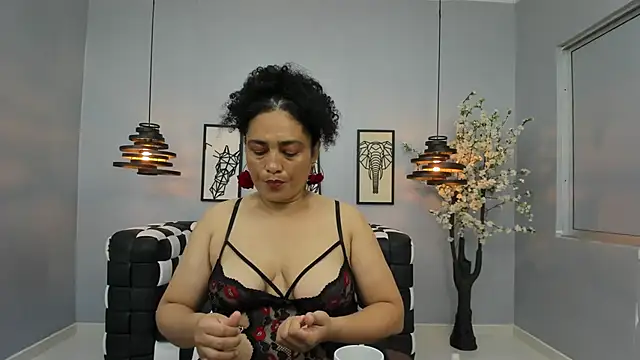 Bianca Millf online show from 7, 5, 2026